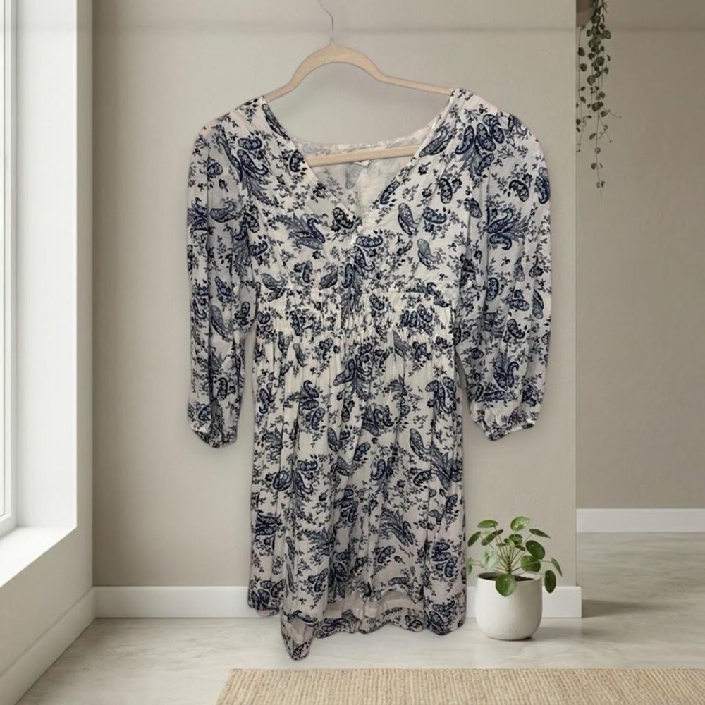 Lucky brand Blue and white floral dress with 3/4 sleeves and V-neck